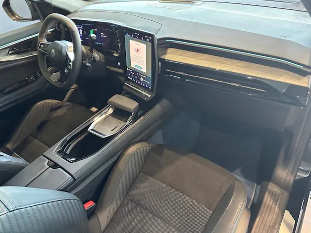 RENAULT Rafale 1.2 E-Tech Plug-in Hybrid 300 4x4 Atelier Alpine