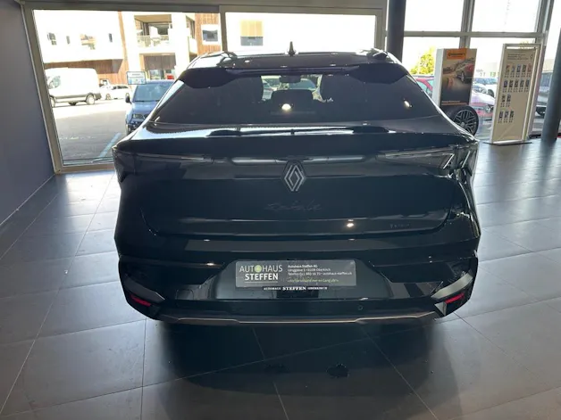 RENAULT Rafale 1.2 E-Tech Plug-in Hybrid 300 4x4 Atelier Alpine