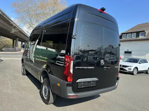 MERCEDES-BENZ Sprinter 319 CDI Lang 9G-TRONIC 4x4 9 Sitzer