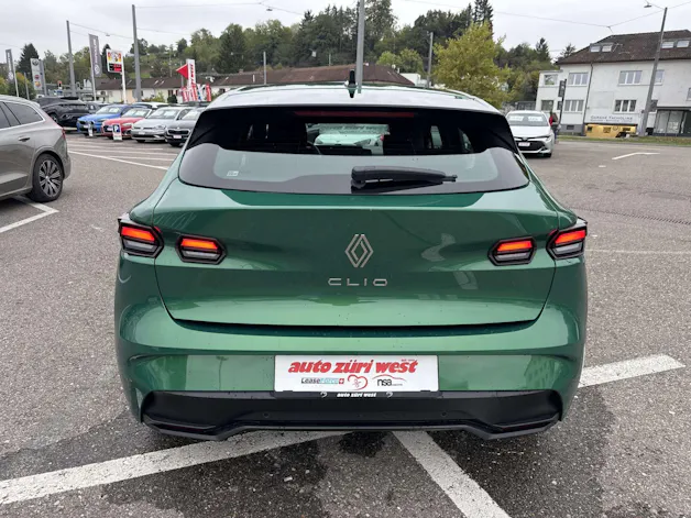 RENAULT Clio 1.2 TCe Evolution NEUES MODELL EDC-Automat