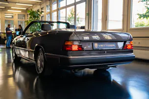 MERCEDES-BENZ 300 CE-24 Cabrio