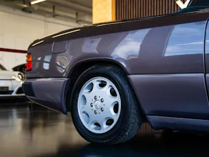 MERCEDES-BENZ 300 CE-24 Cabrio