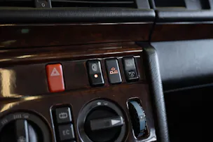 MERCEDES-BENZ 300 CE-24 Cabrio