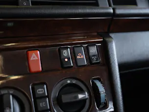 MERCEDES-BENZ 300 CE-24 Cabrio