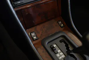 MERCEDES-BENZ 300 CE-24 Cabrio