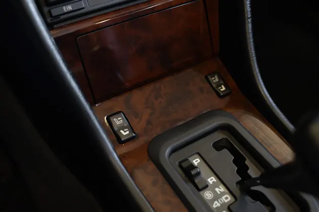 MERCEDES-BENZ 300 CE-24 Cabrio