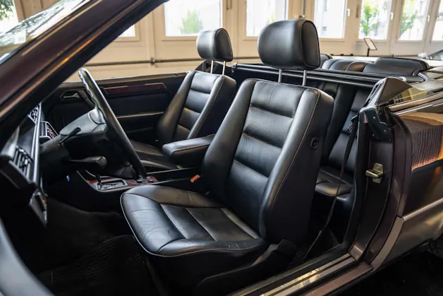 MERCEDES-BENZ 300 CE-24 Cabrio