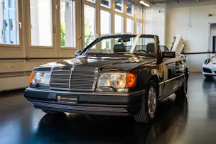 MERCEDES-BENZ 300 CE-24 Cabrio