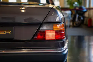 MERCEDES-BENZ 300 CE-24 Cabrio