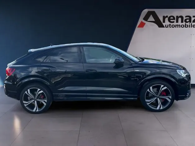 AUDI Q3 45 TFSI S line quattro S-tronic