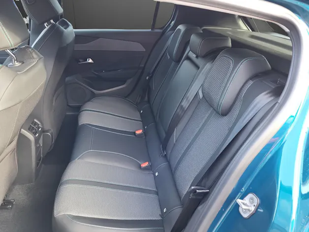 PEUGEOT 308 1.6 PHEV Allure