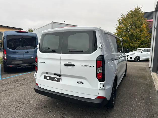 FORD Transit Custom Van 320 L2 2.0 EcoBl Trend/136CV/Aut.