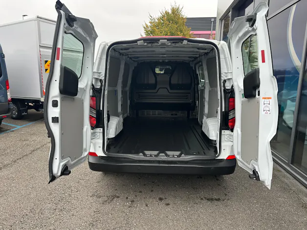 FORD Transit Custom Van 320 L2 2.0 EcoBl Trend/136CV/Aut.