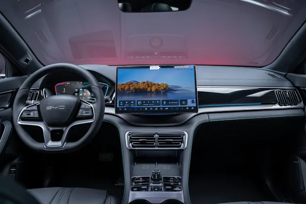 BYD Seal U DM-i Comfort / Panorama / Head-Up Display / 360° Kamera