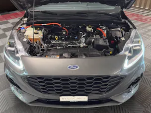 FORD Kuga 2.5 FHEV ST-Line X 4WD