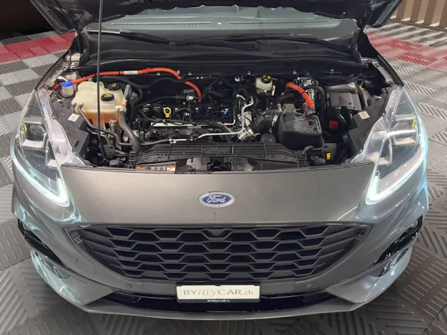 FORD Kuga 2.5 FHEV ST-Line X 4WD