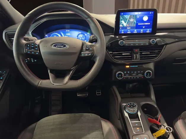 FORD Kuga 2.5 FHEV ST-Line X 4WD