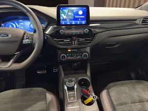 FORD Kuga 2.5 FHEV ST-Line X 4WD