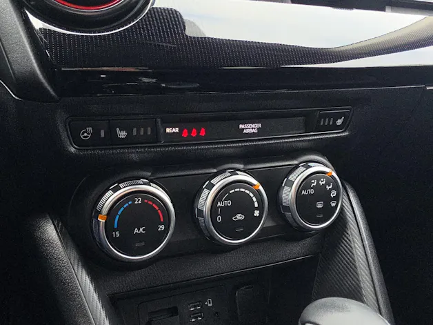 MAZDA 2 G 90 Homura