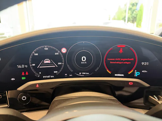 PORSCHE Taycan 4S