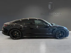 PORSCHE Taycan 4S