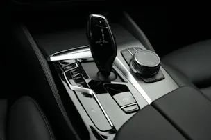 BMW 520d xDrive 48V Touring Pure M Sport Edition *CH-Fahrzeug*