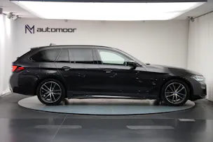 BMW 520d xDrive 48V Touring Pure M Sport Edition *CH-Fahrzeug*