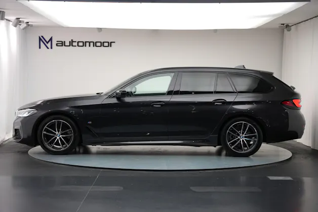 BMW 520d xDrive 48V Touring Pure M Sport Edition *CH-Fahrzeug*
