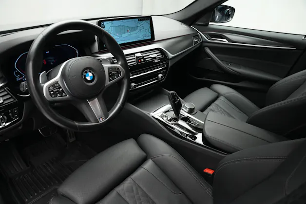 BMW 520d xDrive 48V Touring Pure M Sport Edition *CH-Fahrzeug*