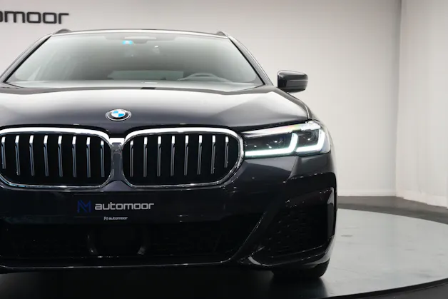 BMW 520d xDrive 48V Touring Pure M Sport Edition *CH-Fahrzeug*