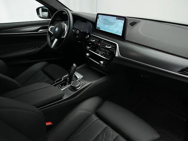 BMW 520d xDrive 48V Touring Pure M Sport Edition *CH-Fahrzeug*