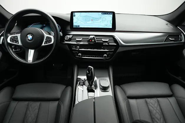 BMW 520d xDrive 48V Touring Pure M Sport Edition *CH-Fahrzeug*