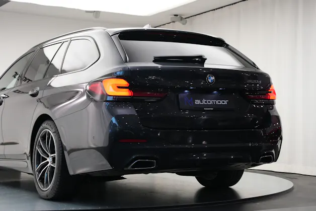 BMW 520d xDrive 48V Touring Pure M Sport Edition *CH-Fahrzeug*