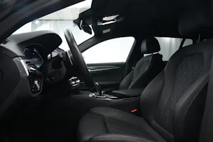 BMW 520d xDrive 48V Touring Pure M Sport Edition *CH-Fahrzeug*