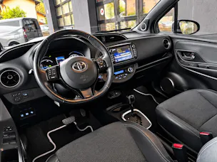 Toyota Yaris 1.5 VVT-i Hybrid Premium e-CVT