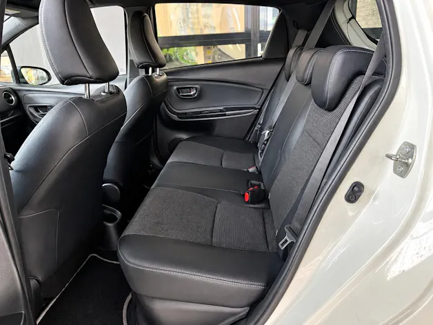 Toyota Yaris 1.5 VVT-i Hybrid Premium e-CVT