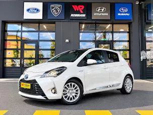 Toyota Yaris 1.5 VVT-i Hybrid Premium e-CVT