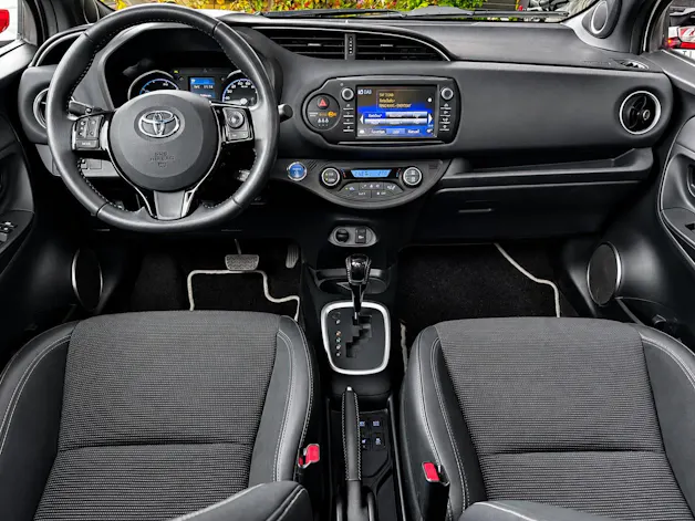 Toyota Yaris 1.5 VVT-i Hybrid Premium e-CVT