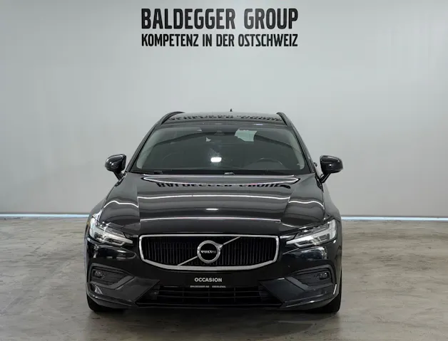 VOLVO V60 2.0 D4 Momentum