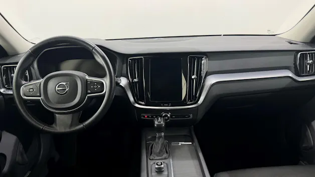 VOLVO V60 2.0 D4 Momentum