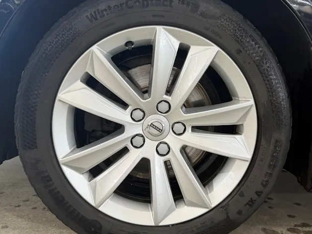 VOLVO V60 2.0 D4 Momentum