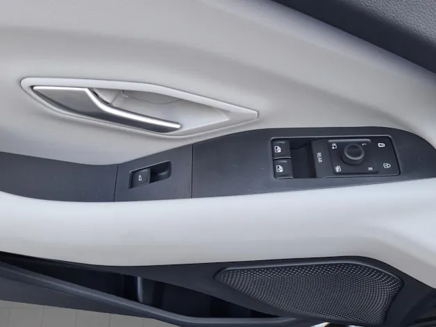 FORD Explorer Extended Range (77kWh) Premium RWD AUTOMAT