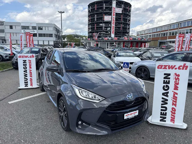 Toyota Yaris 1.5 Active Plus+ e-CVT Automat