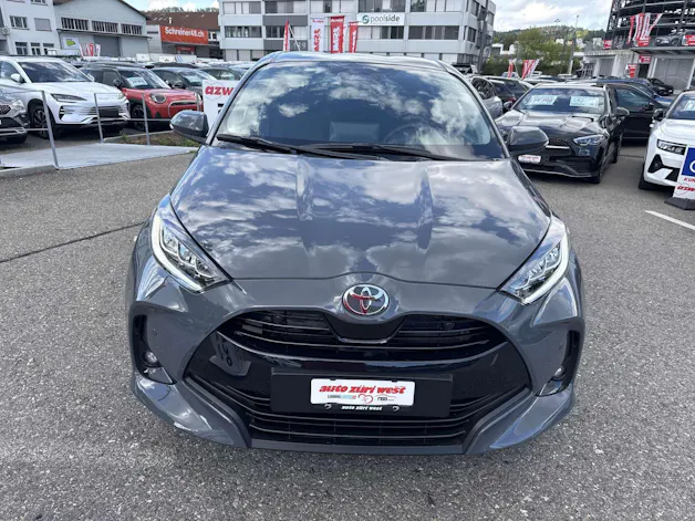 Toyota Yaris 1.5 Active Plus+ e-CVT Automat