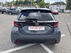 Toyota Yaris 1.5 Active Plus+ e-CVT Automat