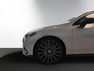 MERCEDES-BENZ CLA 220 8G-DCT 4Matic