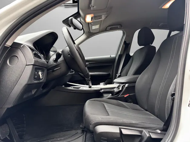 BMW 118i Steptronic *Tempomat*DAB+ uvm.*