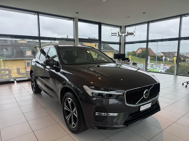 VOLVO XC60 B5 Benzin Mild Hybrid Momentum Geartronic