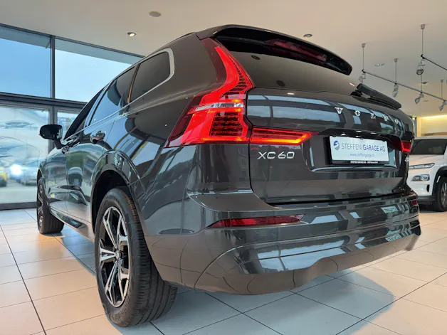 VOLVO XC60 B5 Benzin Mild Hybrid Momentum Geartronic
