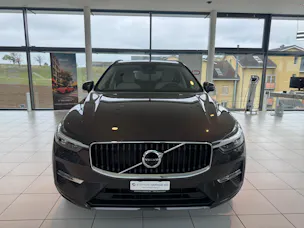 VOLVO XC60 B5 Benzin Mild Hybrid Momentum Geartronic
